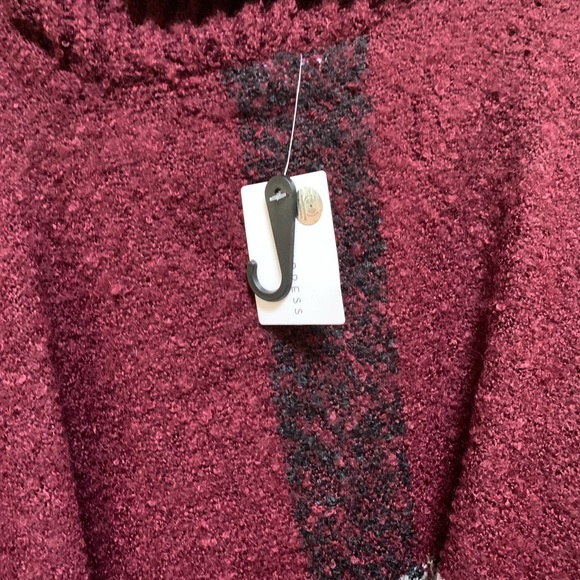 GORGEOUS PONCHO - Picture 4 of 5